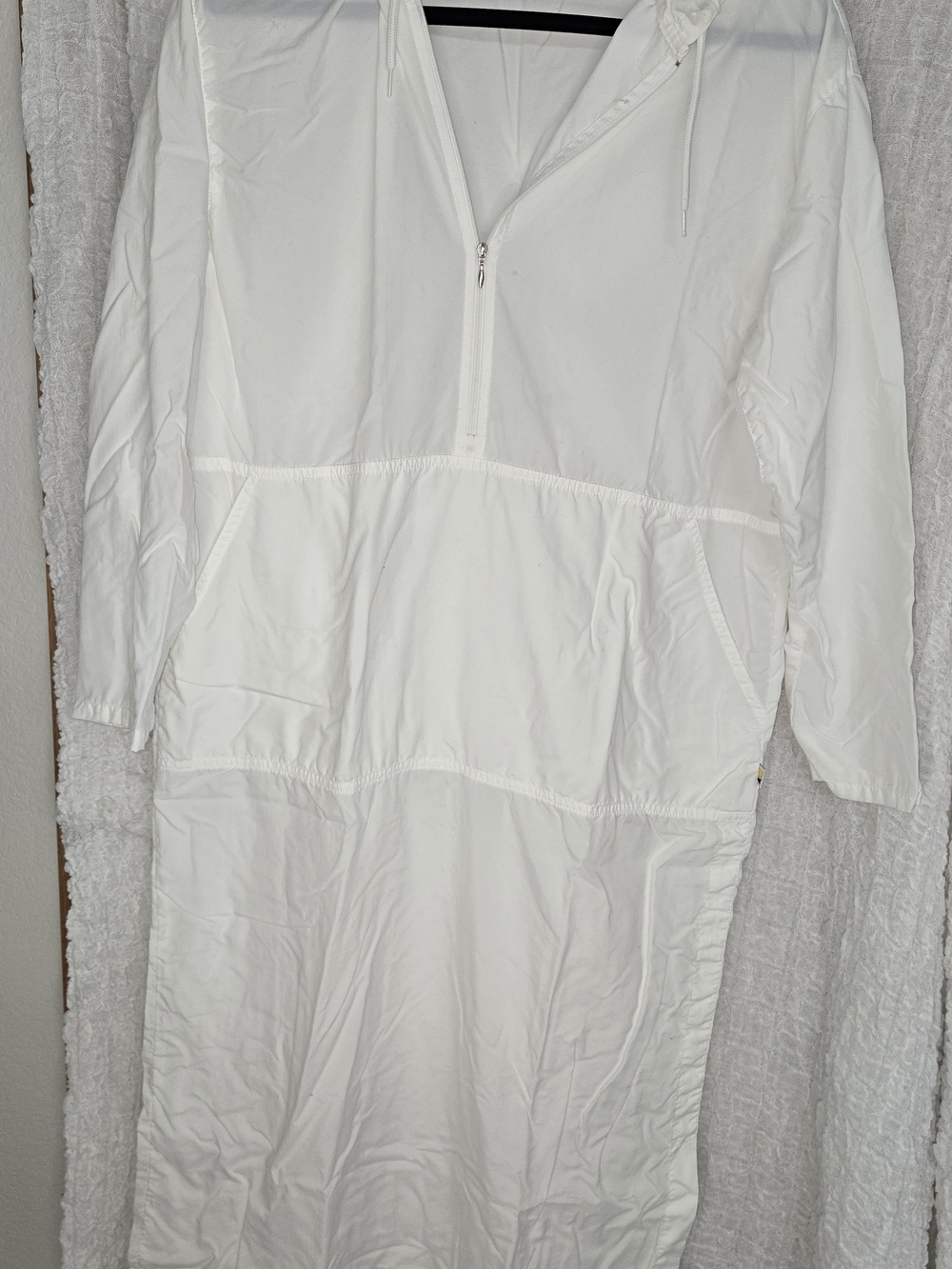 Solumbra 100+ Spf White Hooded Long Pullover Sun Cover